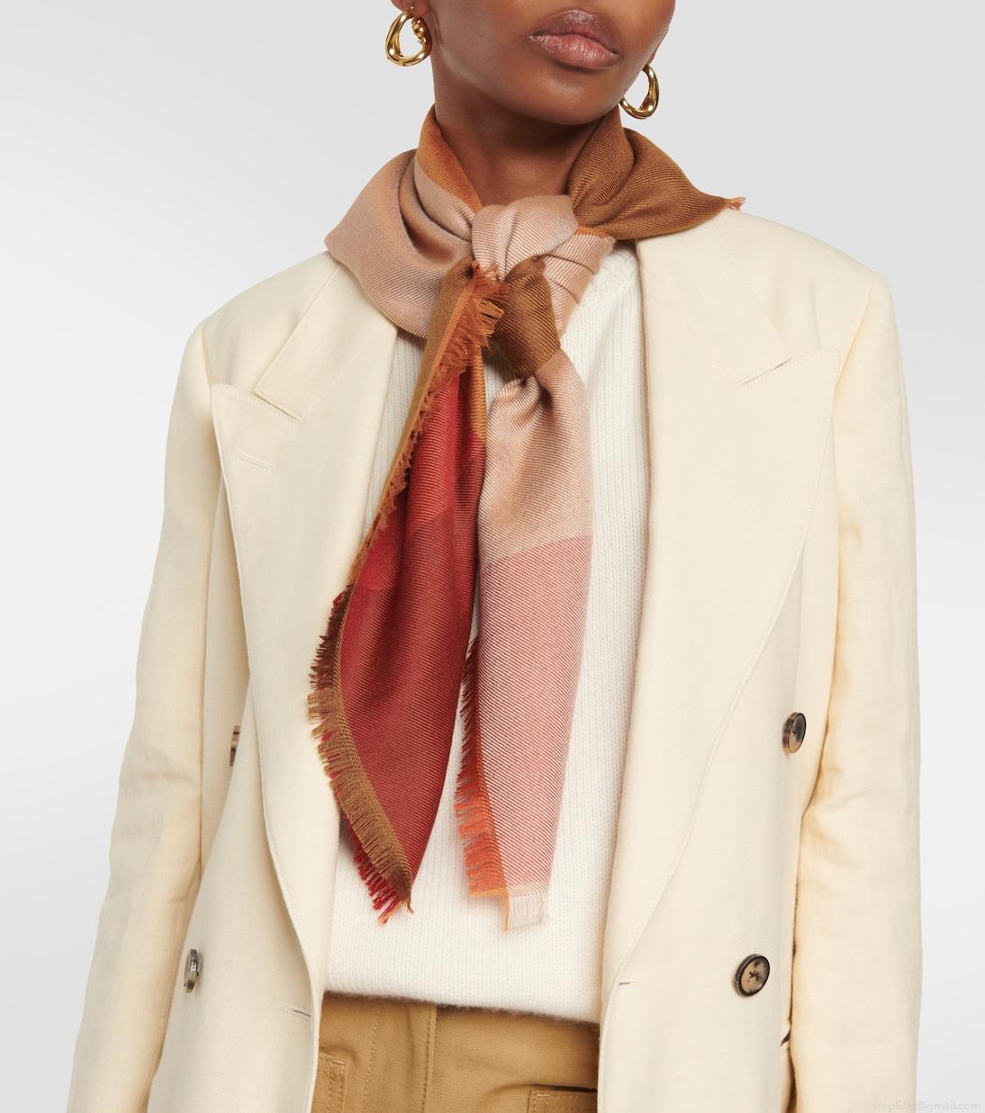 Loro PianaQuadrilatero del Silenzio cashmere and silk scarf Loro PianaQuadrilatero del Silenzio cashmere and silk scarf