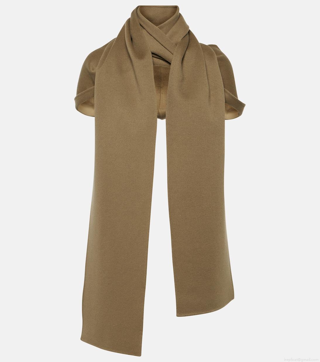 The RowDodi cashmere scarf The RowDodi cashmere scarf