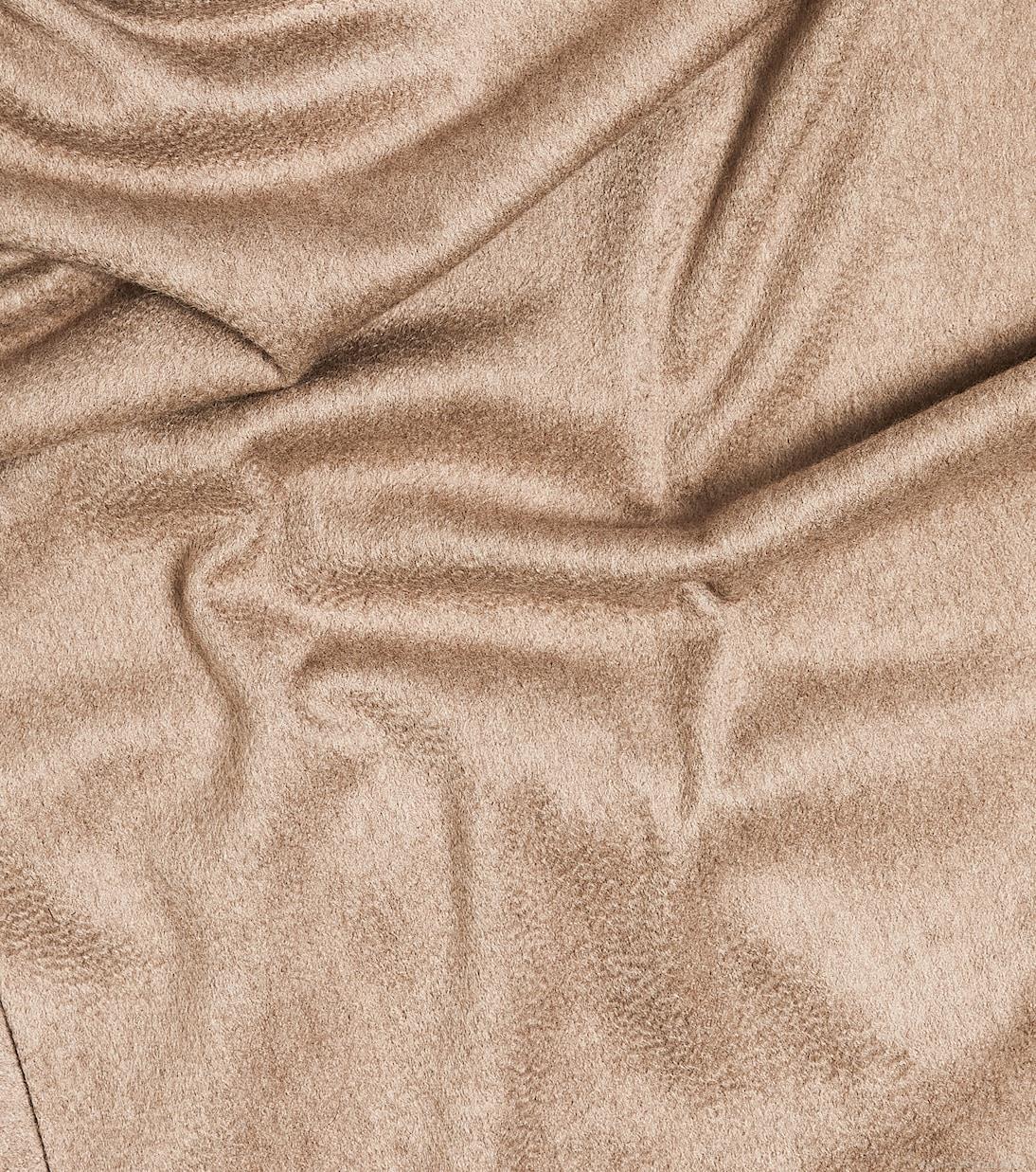 Loro PianaCocooning cashmere scarf Loro PianaCocooning cashmere scarf