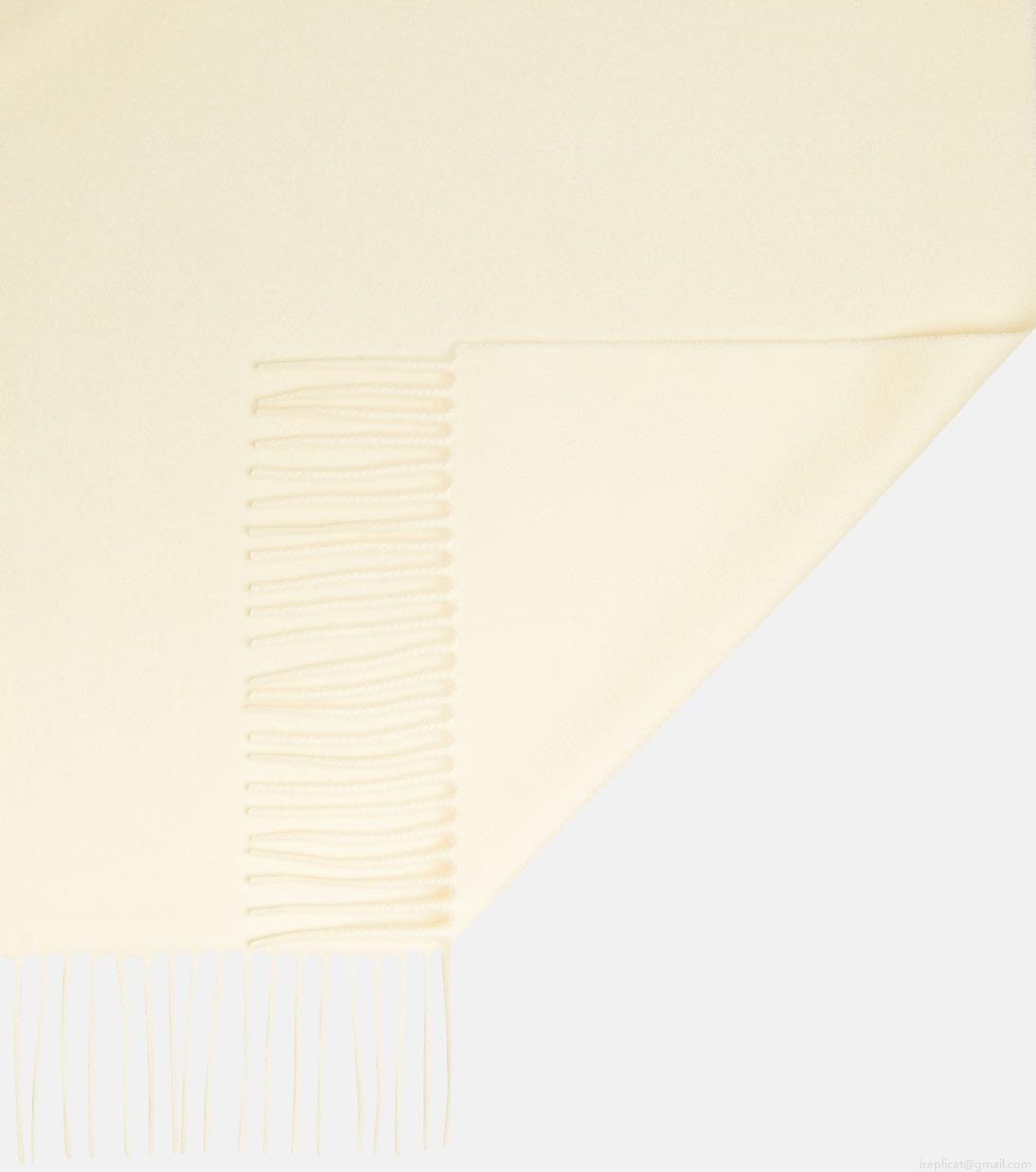 Loro PianaCocooning cashmere scarf Loro PianaCocooning cashmere scarf