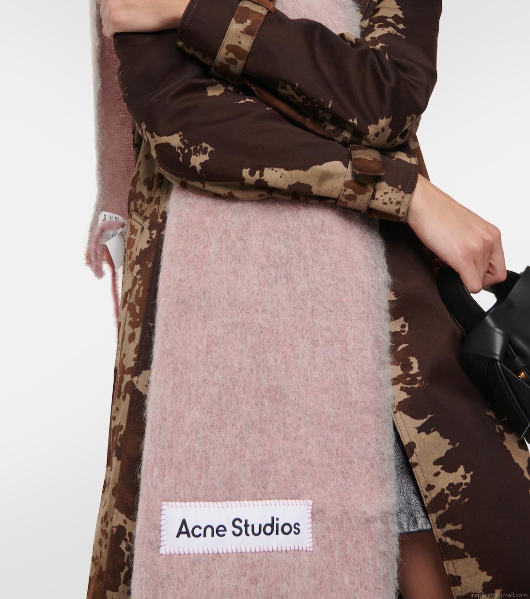 Acne StudiosVally Solid bouclé scarf Acne StudiosVally Solid bouclé scarf