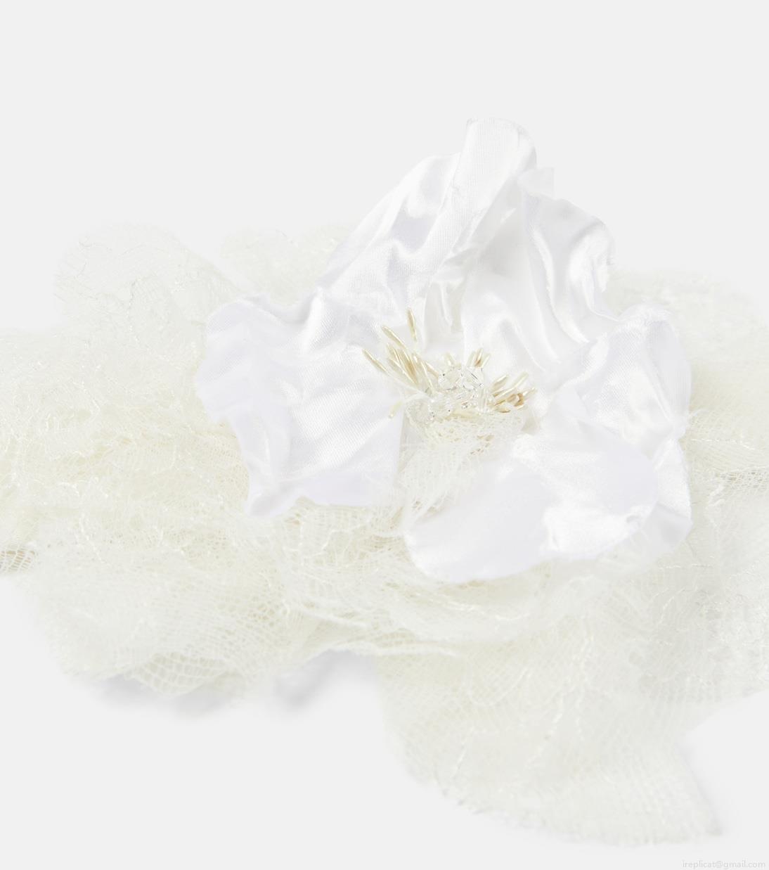 Dolce&GabbanaFloral-appliqué lace-trimmed choker Dolce&GabbanaFloral-appliqué lace-trimmed choker