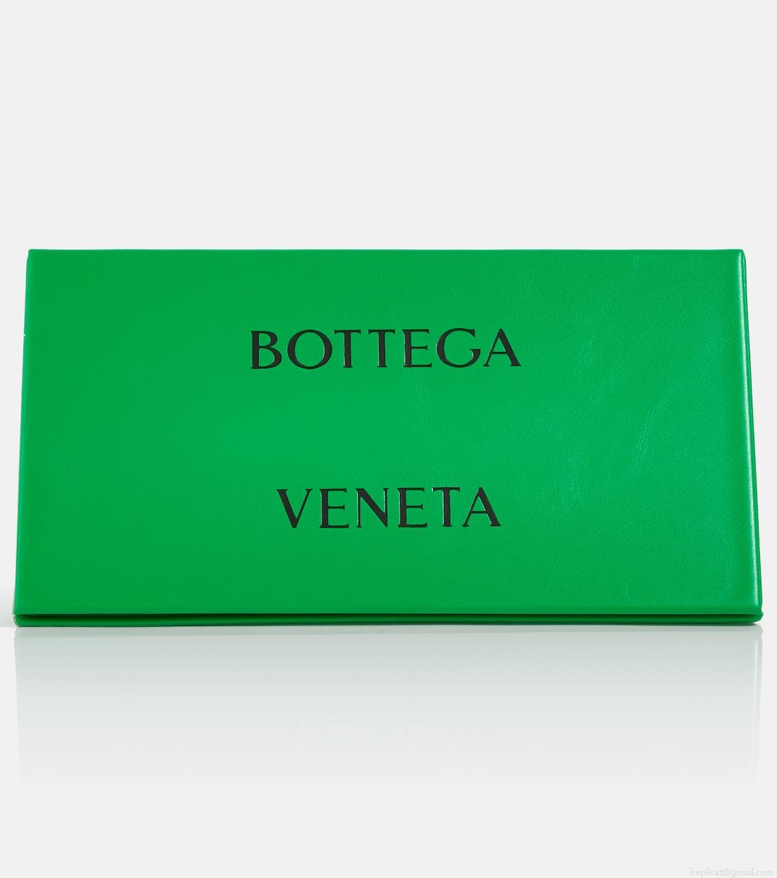 Bottega VenetaClassic oval sunglasses Bottega VenetaClassic oval sunglasses