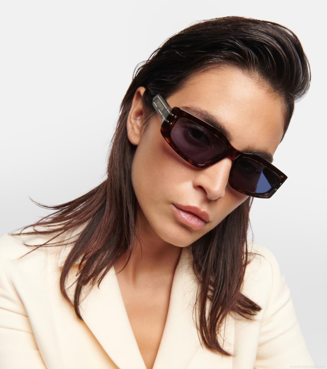 Dior EyewearDiorSignature S9U rectangular sunglasses Dior EyewearDiorSignature S9U rectangular sunglasses