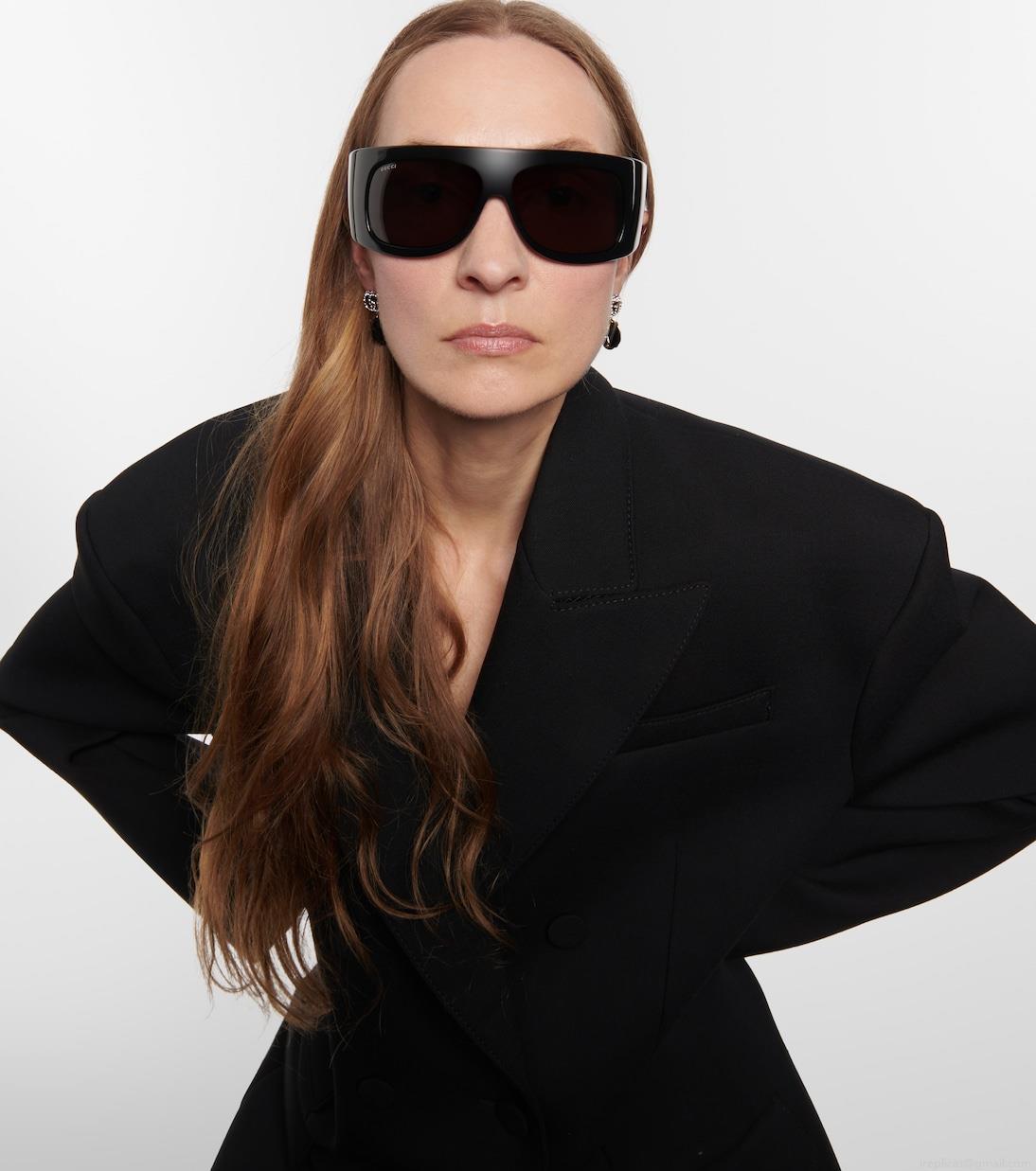 GucciRectangular sunglasses GucciRectangular sunglasses